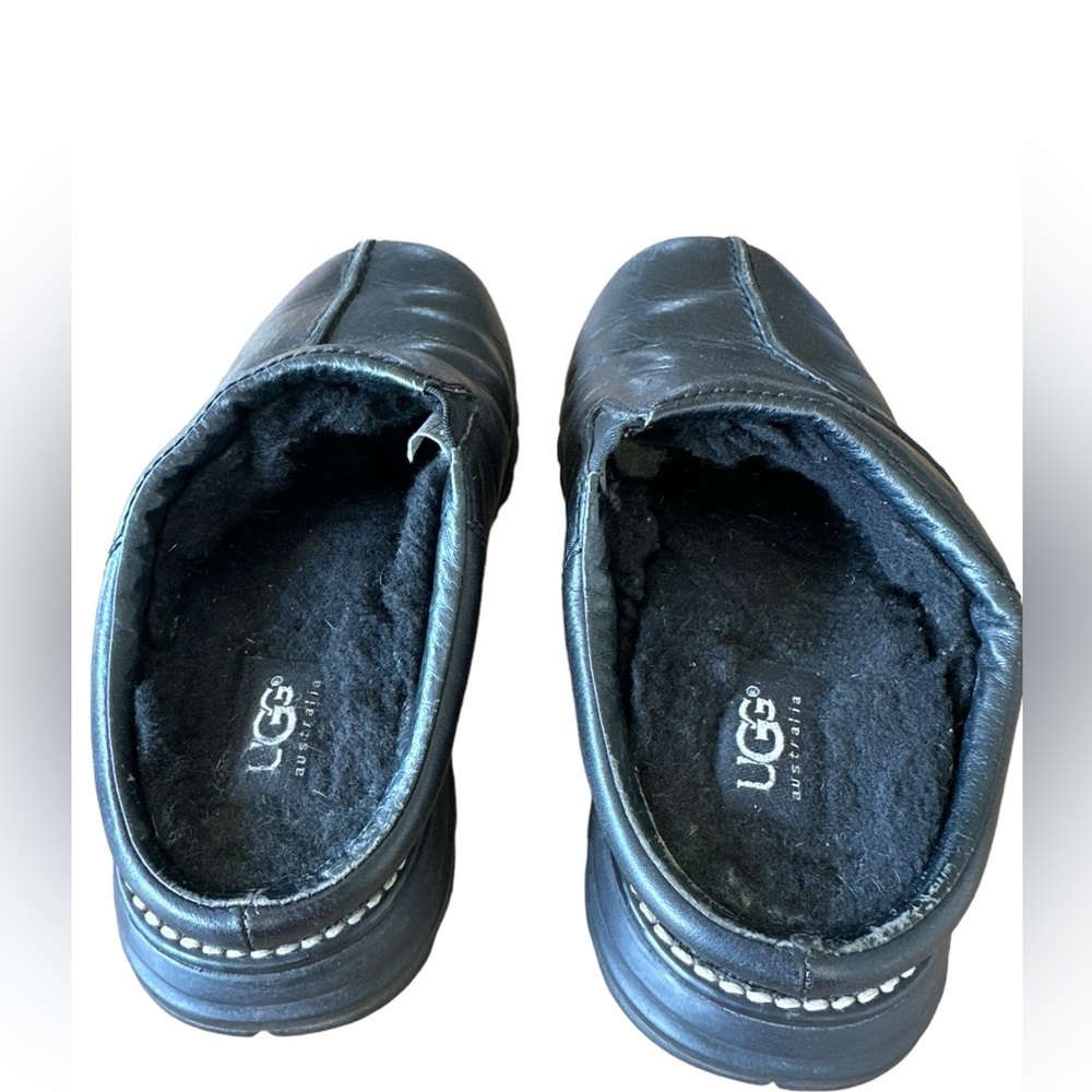 UGGS Classic Womens 6 Black Leather Clogs Shoes B17 - Picture 5 of 8